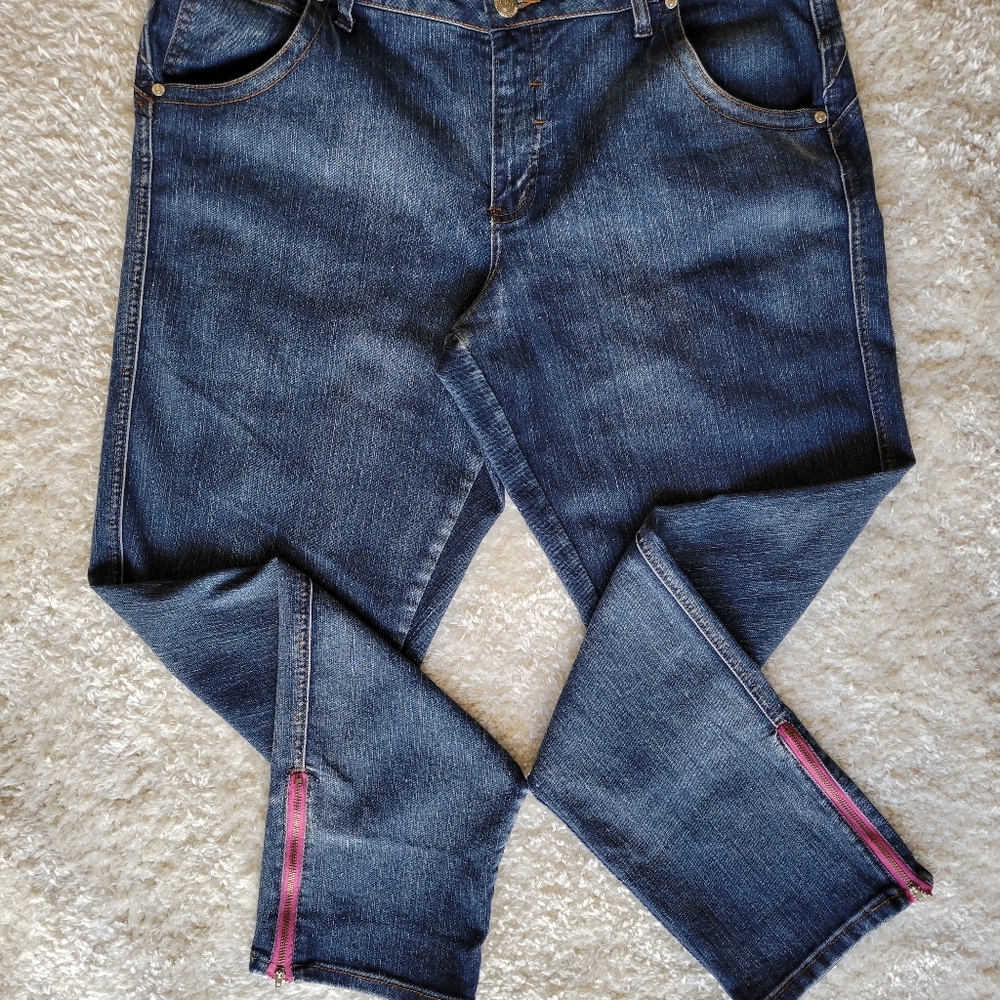 Vintage Harlem Denim jeans with pink trim size 22